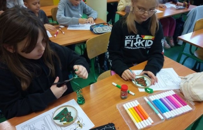 dekorowanie-choinki_2023