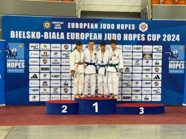 Filip-Jurkowski-brazowy-medal_2024_02