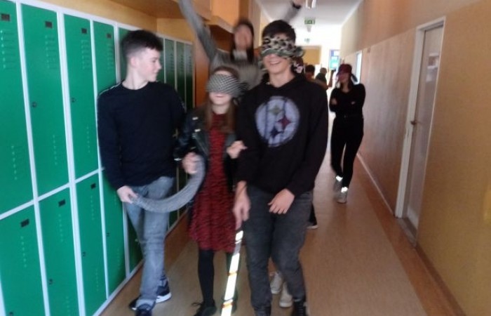 N_JAK_NIEW_05