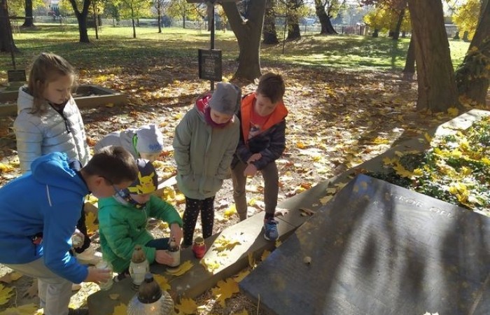 2a_cmentarz_targowa_03