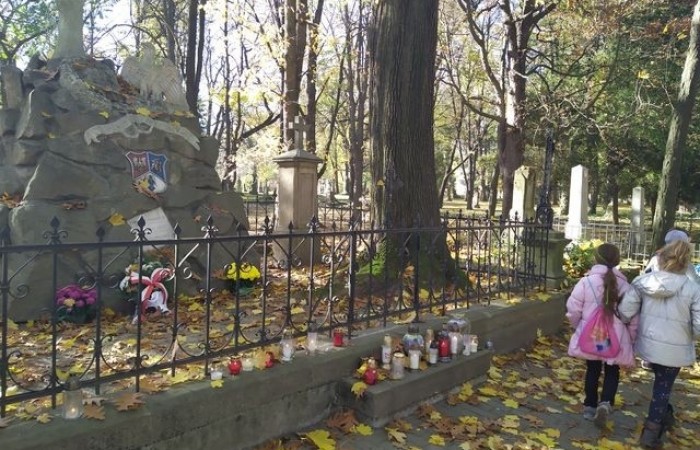 2a_cmentarz_targowa_07