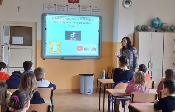 bezpieczny_internet_3a_3b_02