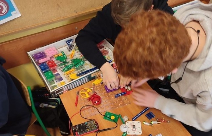 lekcja_fizyki_kl_8_02