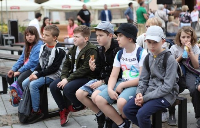 3a_dzien_dziecka_rynek_rzeszowski