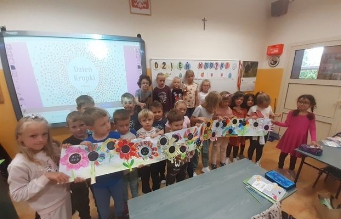 dzien_kropki_2_2022_05