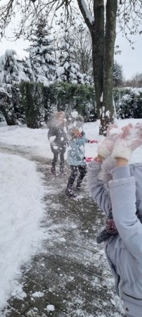 Śnieżne zabawy klasy 3b _10