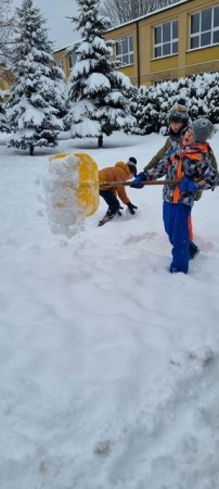 Śnieżne zabawy klasy 3b _11