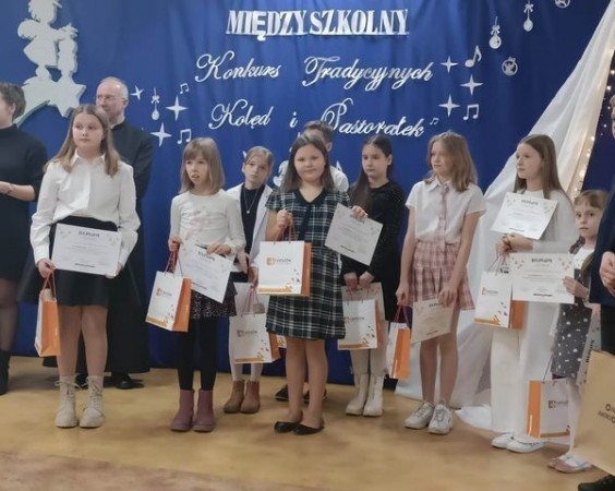Międzyszkolny Konkurs Tradycyjnych Polskich Kolęd i Pastorałek_02