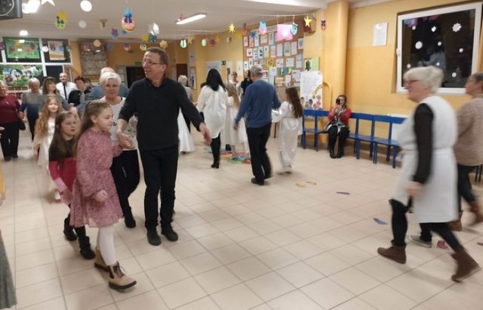 ŚWIĘTO BABCI I DZIADKA W 3A_07