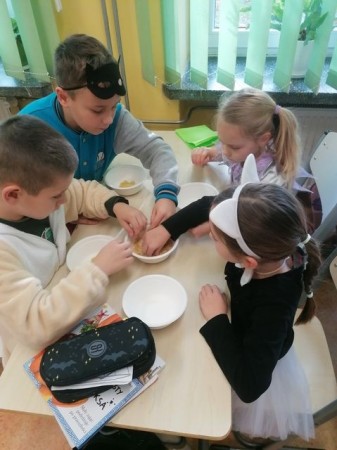 1b_dzien_postaci_z_bajek_2023_05