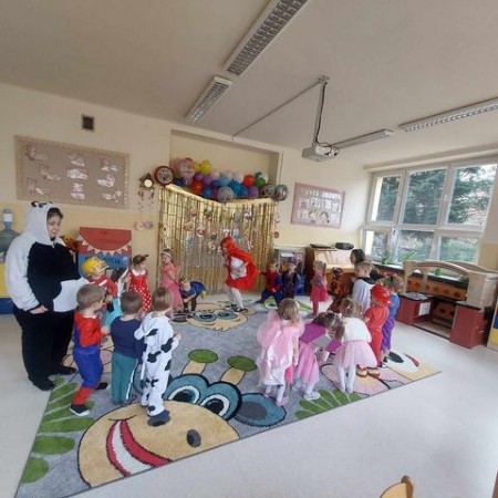 DZIEN_POSTACI_Z_BAJEK_przedszk_2023_10