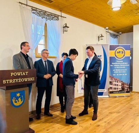 dyktando_niepodleglosciowe_2023_05